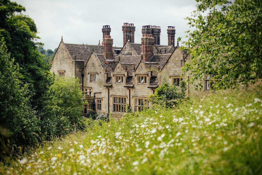 Hotel Gravetye Manor East Grinstead Esterno foto