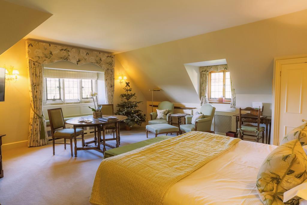 Hotel Gravetye Manor East Grinstead Esterno foto