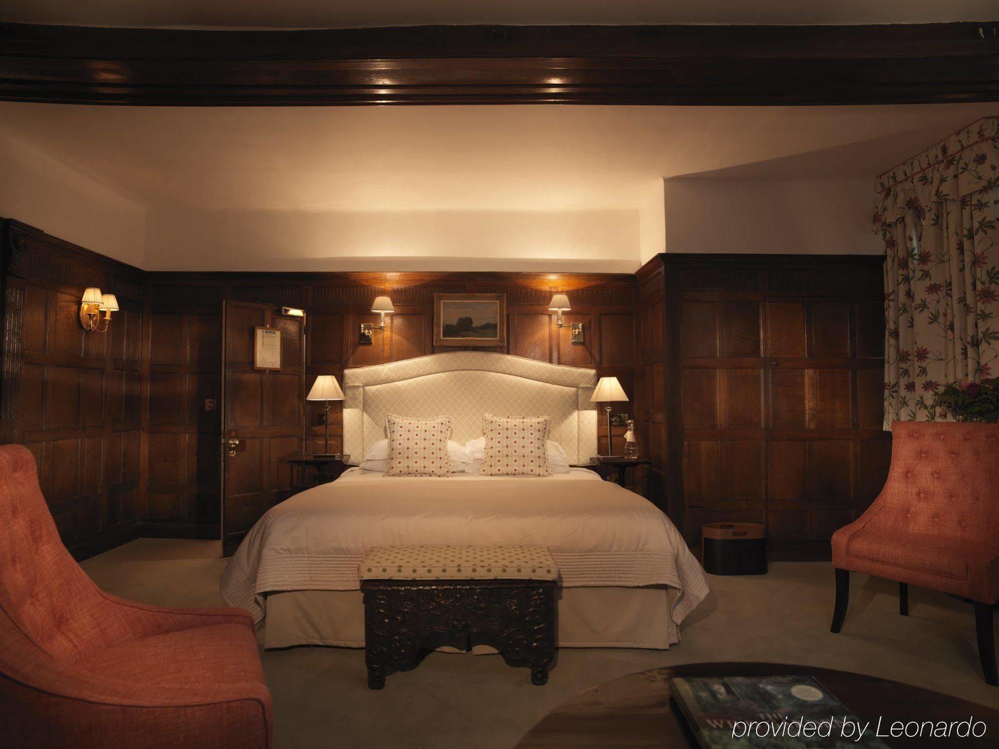 Hotel Gravetye Manor East Grinstead Esterno foto
