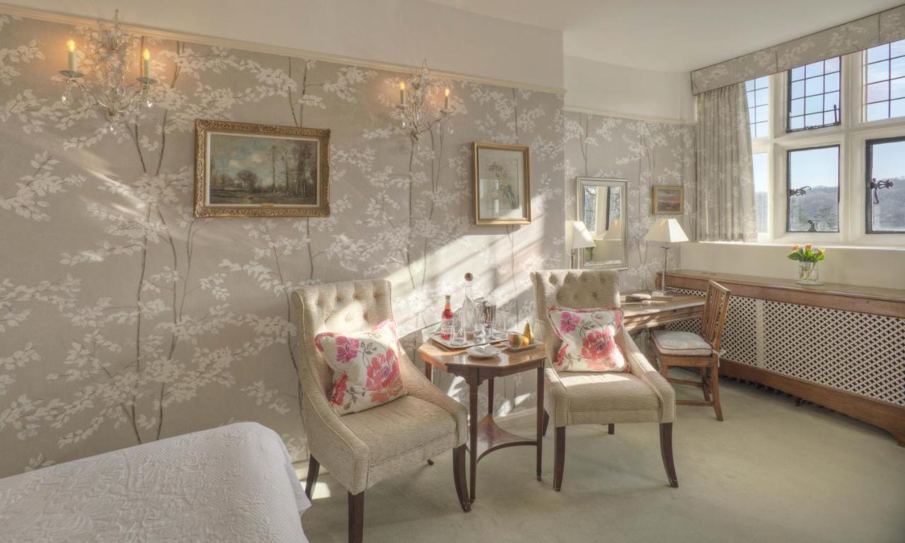 Hotel Gravetye Manor East Grinstead Esterno foto