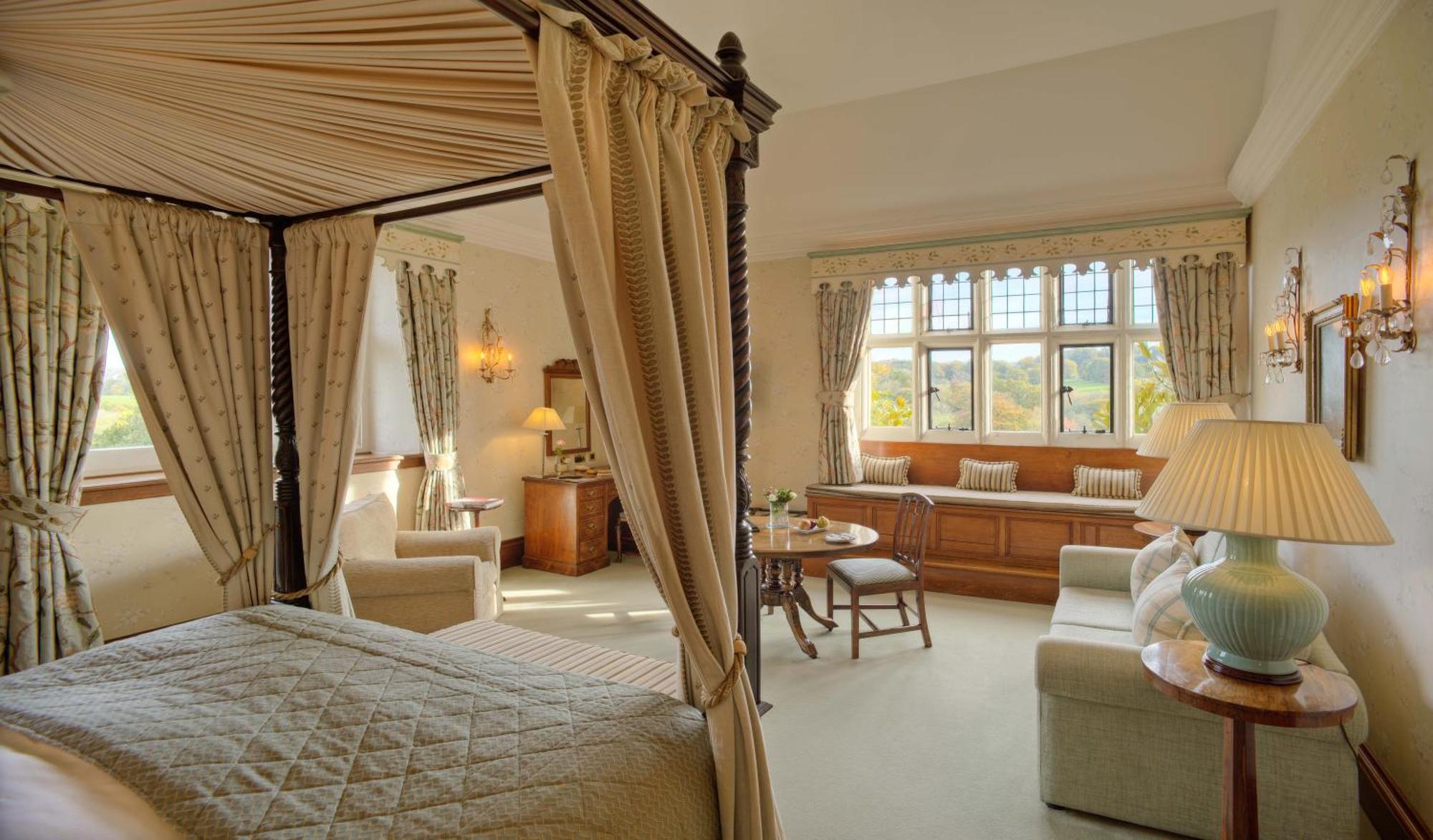 Hotel Gravetye Manor East Grinstead Esterno foto
